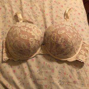 Torrid “All Over Lace” Push-Up Plunge Bra 44DD